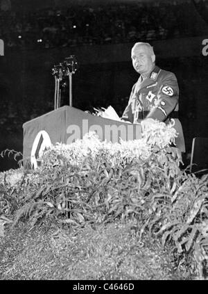 Carl Eduard von Saxe-Coburg e Gotha in corrispondenza di un evento cerimoniale della DRK Foto Stock