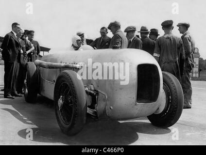 Manfred von Brauchitsch presso il corso di formazione sull'AVUS, 1932 Foto Stock