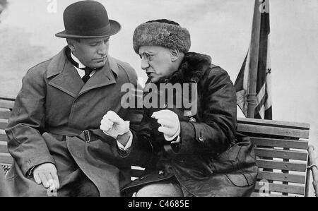 Benito Mussolini e Gabriele d'Annunzio a Gardone, 1935 Foto Stock