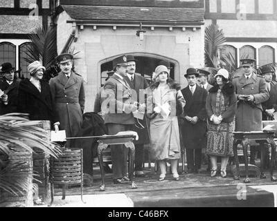 Re Amanullah Khan e sua moglie Suraya in Gran Bretagna, 1928 Foto Stock