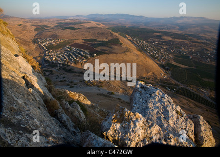 Fotografia di paesaggio dalla vetta del monte Arbel in Galilea Foto Stock