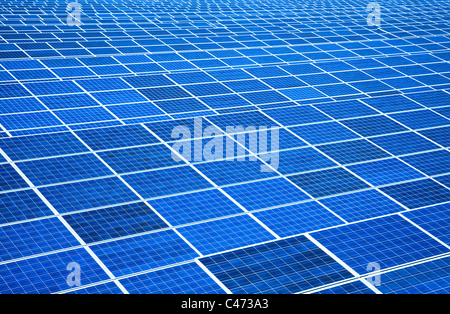 Area grande pannello solare e impianto di alimentazione Foto Stock