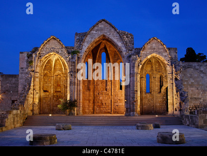 I resti di 'Panagia tou Bourgou" ("Madonna dei burgh') chiesa nella città medievale di Rodi, Grecia Foto Stock