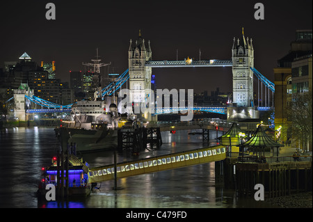 Piscina superiore di Londra, il Tamigi, England, Regno Unito, Europa di notte Foto Stock