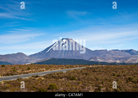 Il monte Ngauruhoe nel Parco Nazionale di Tongariro - Nuova Zelanda. Foto Stock