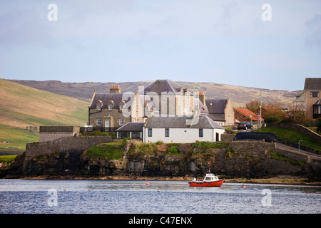 Lerwick Isole Shetland Scozia UK. Waterfront edifici sul Knowe con Anderson's vedove Case affacciato sul suono Bressay Foto Stock