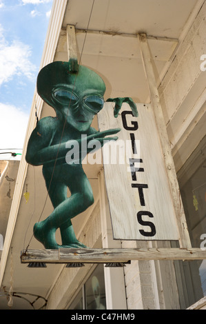 Alieni provenienti da un altro mondo abbondano a Roswell, New Mexico. Foto Stock