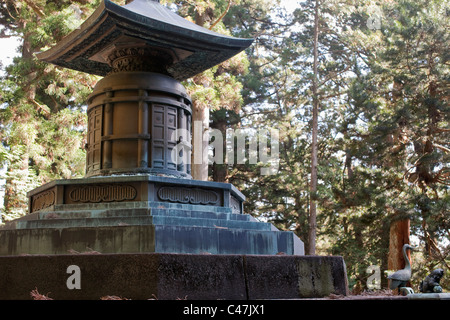 Tokugawa Ieyasu della torre di tesoro contenente le sue ceneri di Tosho-gu il Sacrario, Nikko, Prefettura di Tochigi, Giappone. Foto Stock