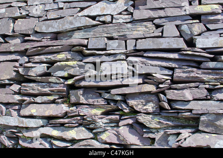 Parete di ardesia presso il Dinorwig dismesse miniera di ardesia, Snowdonia, Galles del Nord, Regno Unito Foto Stock