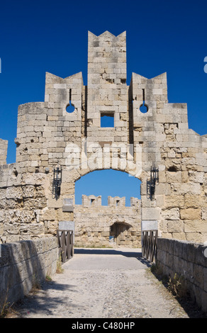 Rodi la porta del castello di San Paolo, Rodi Città Vecchia, Grecia Foto Stock