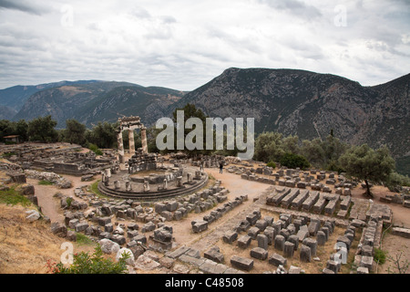 Tholos è un quarto secolo A.C. rotunda, Delphi Grecia Foto Stock