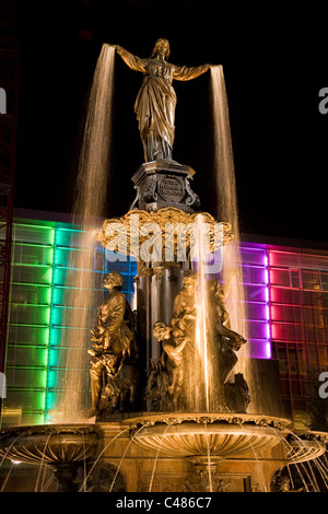 "Genio dell' acqua in Piazza Fontana, Cincinnati in Ohio USA Foto Stock