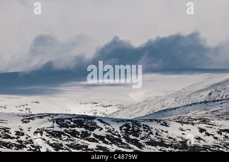 Blick ins Fjaell ueber dem Vistasvaggi Tal Vistasdalen, Kebnekaisegebiet, Norrbotten, Lappland, Schweden Foto Stock