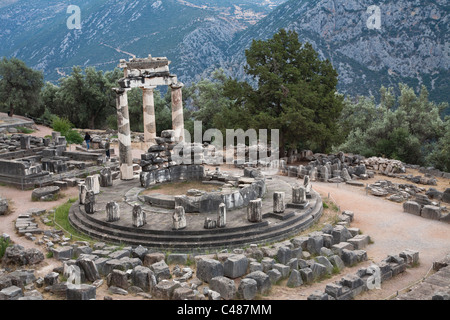 Tholos è un quarto secolo A.C. rotunda, Delphi Grecia Foto Stock