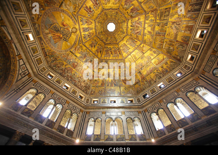 Il soffitto in mosaico del Battistero di San Giovanni, Firenze, Italia Foto Stock