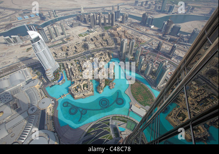 La città si vede dal Burj Khalifa, Dubai, Emirati arabi uniti ( UAE ) Foto Stock