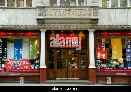 Stanfords Mappa e Informazioni di viaggio shop in Long Acre Covent Garden London WC2 Foto Stock