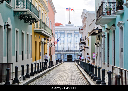 Vista dell'ambasciata nella vecchia San Juan. Foto Stock
