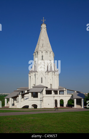 La Chiesa dell'Ascensione (1532), un sito Patrimonio Mondiale dell'UNESCO, con tetto hipped a Kolomenskoe Estate a Mosca, Russia Foto Stock