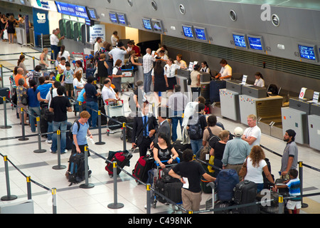 Sala partenze del Ministro Pistarini International Airport in Buenos Aires, Argentina. Foto Stock