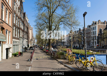 Il canale Prinsengracht vicino alla giunzione con Looiersgracht, Grachtengordel, Amsterdam, Paesi Bassi Foto Stock