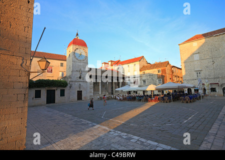 Clock Tower nel centro storico di Traù Foto Stock