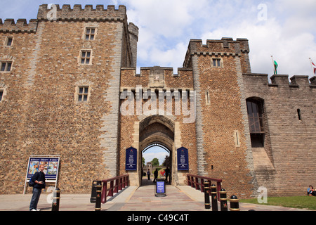 Il Castello di Cardiff, Cardiff, South Glamorgan, Wales, Regno Unito Foto Stock