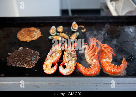 Nuova Zelanda aragosta su griglia in un piccolo ristorante per gourmet in Kaikoura, Nuova Zelanda Foto Stock