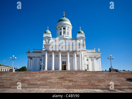 La Cattedrale di Helsinki in Finlandia. Durante la stagione estiva. Foto Stock