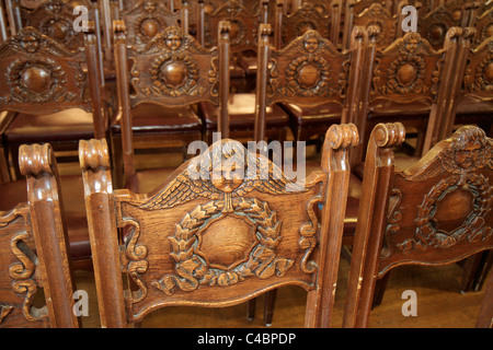 St. Augustine Florida, Flagler College, ex Hotel Ponce de Leon, dettagli ornamentali, primo piano, Sala da pranzo, sedie, visitatori viaggio tour a. Foto Stock