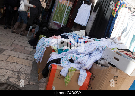 #Gerusalemme a piedi attraverso di esso il posto e il Santo Sepolcro Terra Sancta. Gerusalemme religiosa scene generico e concetti. Foto Stock