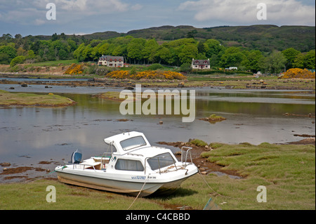 Il villaggio di Dervaig sulla costa occidentale scozzese della isola di Mull. SCO 7162 Foto Stock