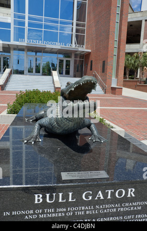 Bull Gator Plaza a Heavener complesso di calcio e Ben Hill Griffin Stadium sul campus della University of Florida Gainesville Foto Stock
