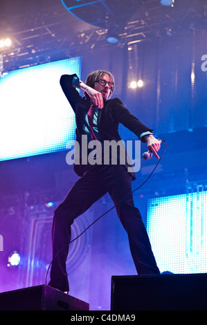 Polpa riproduce il Isle of Wight Festival 2011, Newport il 11 giugno 2011. Persone nella foto: Jarvis Cocker. Foto di Julie Edwards Foto Stock