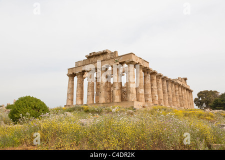 Il Tempio di Hera, noto anche come "il tempio e' a Selinunte, sito archeologico di Selinunte, Sicilia, Italia Foto Stock