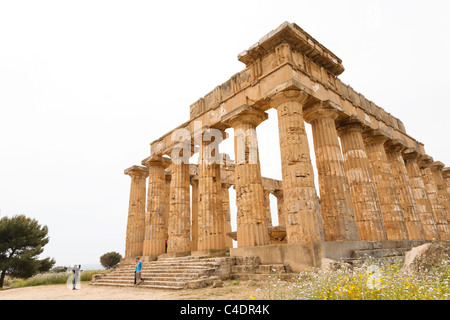 Il Tempio di Hera, noto anche come "il tempio e' a Selinunte, sito archeologico di Selinunte, Sicilia, Italia Foto Stock