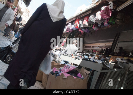 #Gerusalemme a piedi attraverso di esso il posto e il Santo Sepolcro Terra Sancta. Gerusalemme religiosa scene generico e concetti. Foto Stock