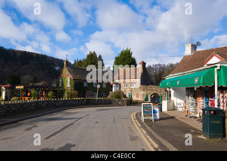 Il dispositivo di ancoraggio nelle vicinanze del Tintern Abbey, Wye Valley, South Wales, Regno Unito Foto Stock