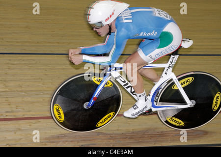 Giairo ERMETI ITALIA UCI uomini individual pursuit qualifica ciclismo su pista World Cup concorrenza Manchester Velodrome Foto Stock