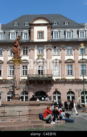 Il Rathaus e Marktplatz Heidelberg Germania Baden-Württemberg Deutschland Foto Stock