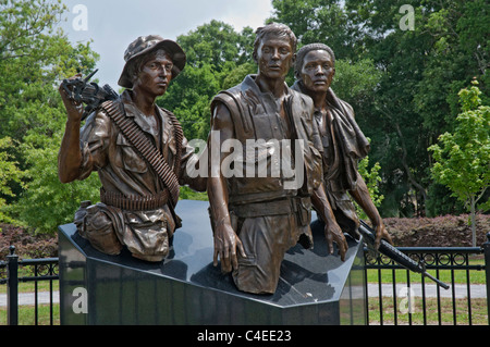 Florida Panhandle Apalachicola Florida. Vietnam Veterans Memorial Plaza è un dettaglio cast del Vietnam Memorial a Washington Foto Stock