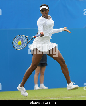 Venus Williams in azione al Aegon torneo internazionale di tennis in Devonshire Park Eastbourne Foto Stock