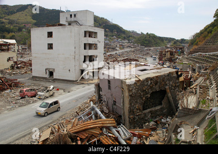 Un edificio rovesciati tsunami a Onagawa Miyagi Giappone Foto Stock