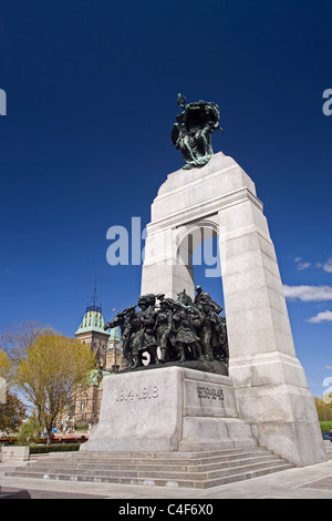 Ottawa Ontario Canada. Il 'National War Memorial " e " la tomba del Soldato sconosciuto' ad Ottawa in Ontario in Canada. Foto Stock