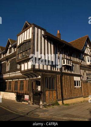 Il Tudor House Bugle Street Southampton Hampshire REGNO UNITO Inghilterra costruita alla fine del XV secolo Foto Stock