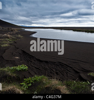 Skeidararsandur dilavamento pianure coperte con nuovo di cenere dal Grimsvotn eruzione vulcanica, Islanda Foto Stock
