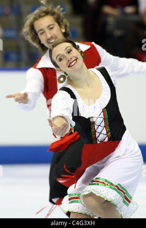 Allie Hann-McCurdy e Micheal Coreno competere a 2010 BMO Skate Canada Pattinaggio di Figura campionati a John Labatt Centre. Foto Stock