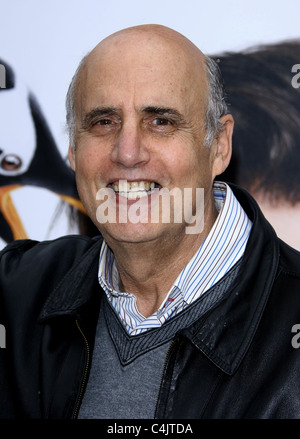 JEFFREY TAMBOR il sig. POPPER I pinguini di LOS ANGELES PREMIERE HOLLYWOOD Los Angeles California USA 12 Giugno 2011 Foto Stock