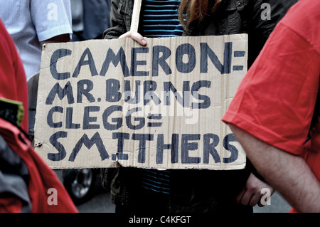 Fotografie da 2011 1 maggio lavoratori internazionali giorno marzo, rally e la successiva occupazione di Trafalgar Square. Foto Stock