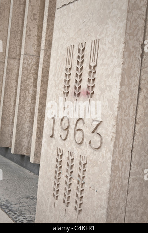 Grano canadese sedi del bordo sulla strada principale di Winnipeg Foto Stock